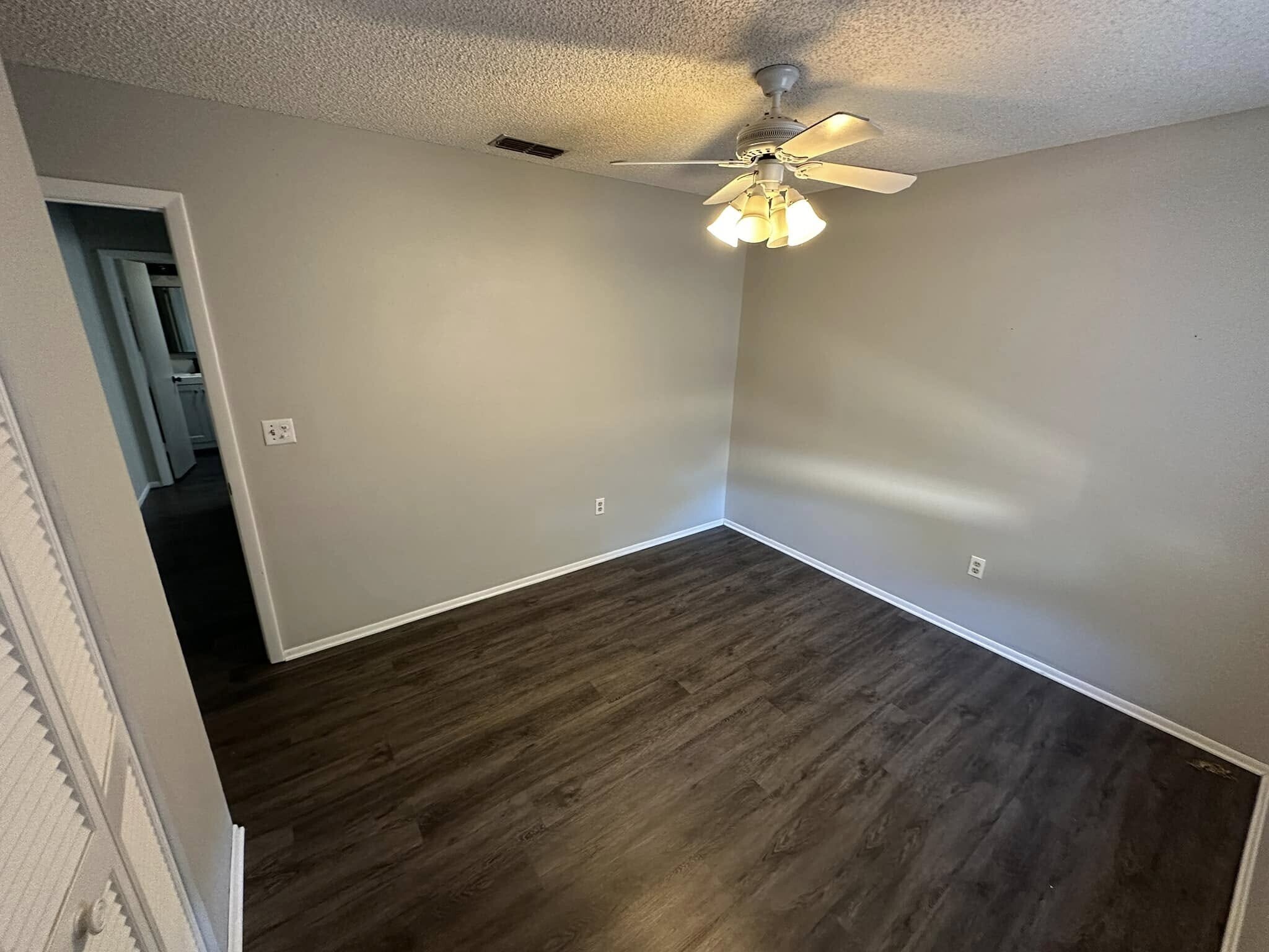 Bedroom 2 10x10 - 7393 Landmark Dr
