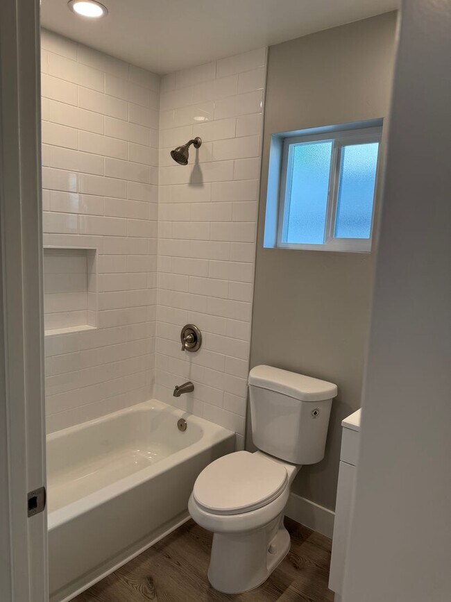 Building Photo - 54TH STREET 2985-2987 #1 FRONT UNITS