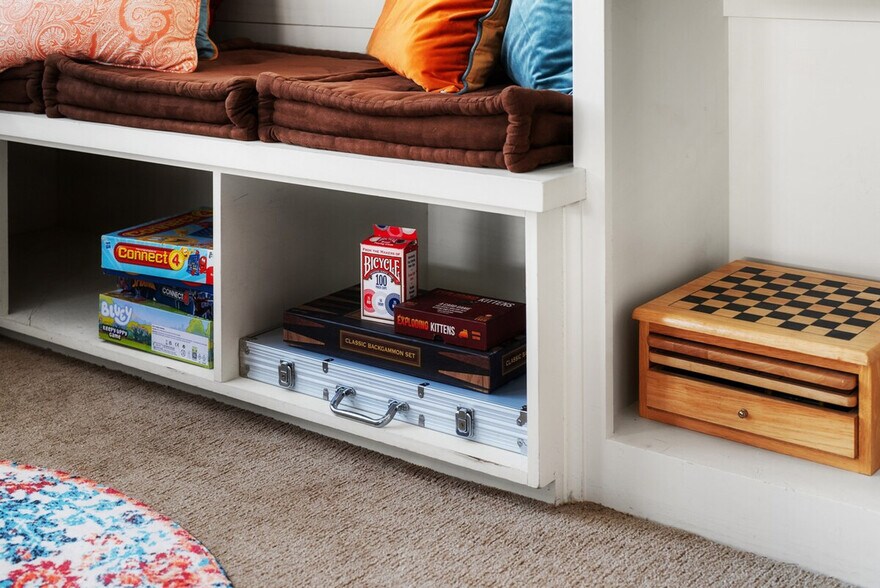 Primary Photo - 709 Colonial Park Blvd