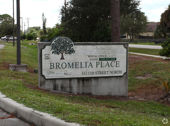 Building Photo - Bromelia Place