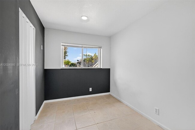 Building Photo - 5843 Woodlands Blvd