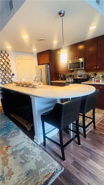 Building Photo - 250 Park Ave W NW