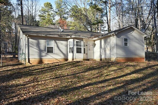 Building Photo - 116 Milbros Ln