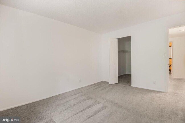 Building Photo - 7661 Provincial Dr