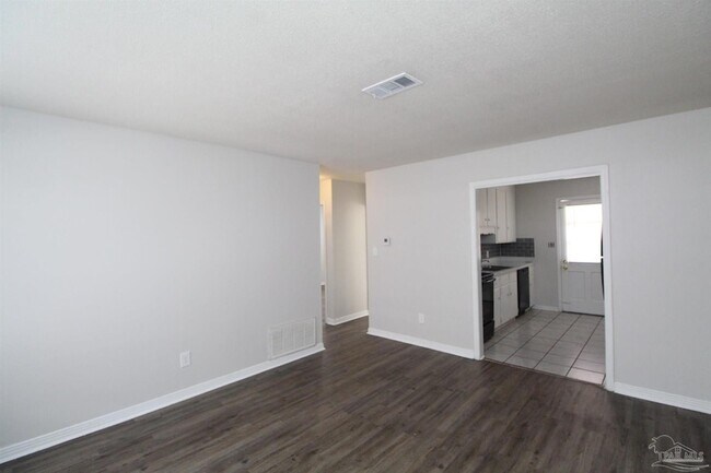 Building Photo - 10151 Guidy Ln