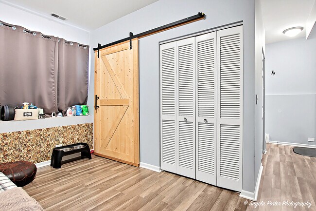 Building Photo - 1477 Sedgewood Ct
