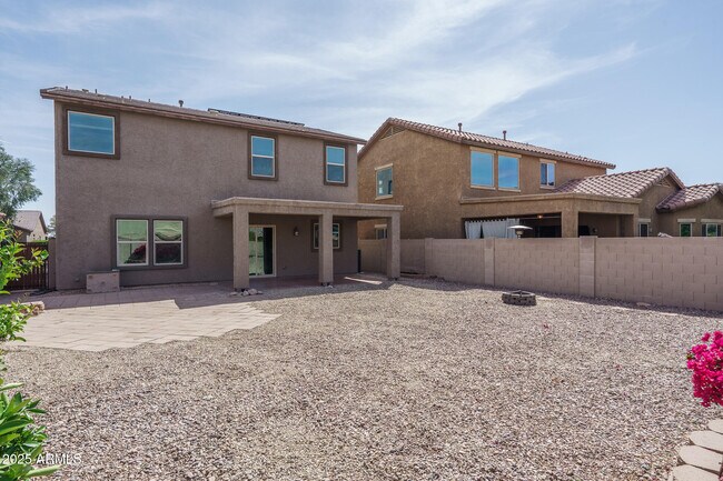 Building Photo - 10822 W Saddlehorn Rd