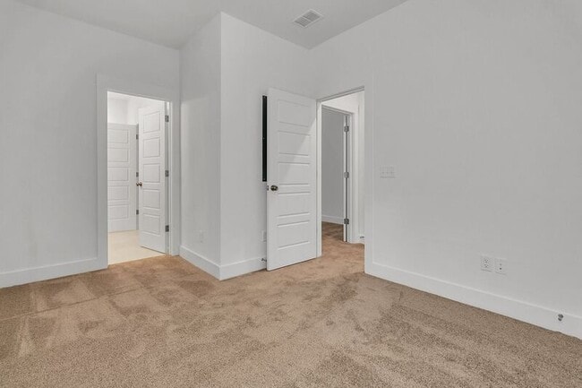 Building Photo - 110 Crimson St