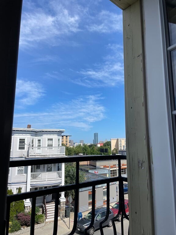 Building Photo - 117 Boston St