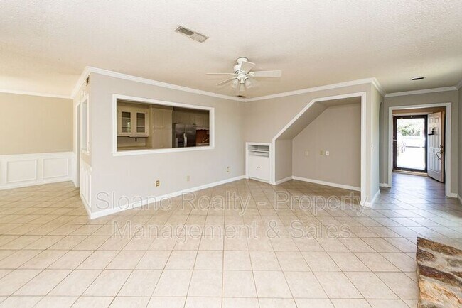 Building Photo - 11 Poets Corner