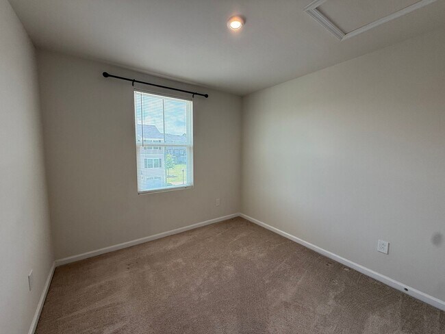 Building Photo - 306 Parkridge Wy