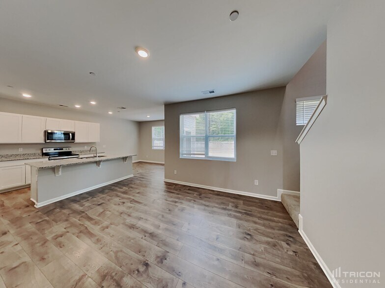 Building Photo - 9216 War Eagles Way
