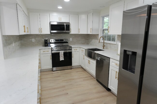 Building Photo - 4379 Olive Ave