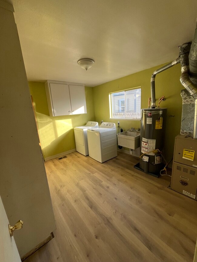 Building Photo - 750 Powell St