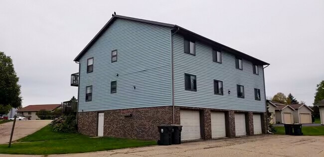 Building Photo - 645 Galena Ct
