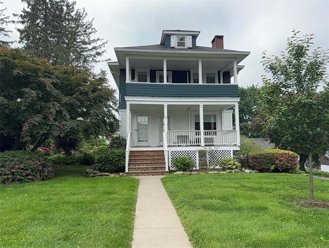 Primary Photo - 36 Grand Avenue Blvd
