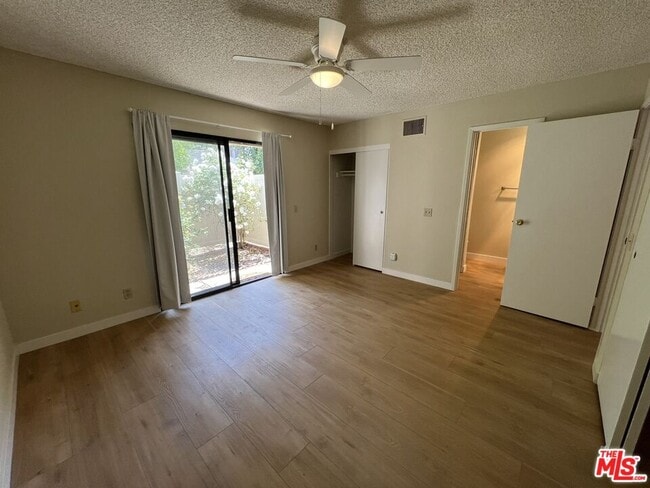 Building Photo - 28549 Conejo View Dr