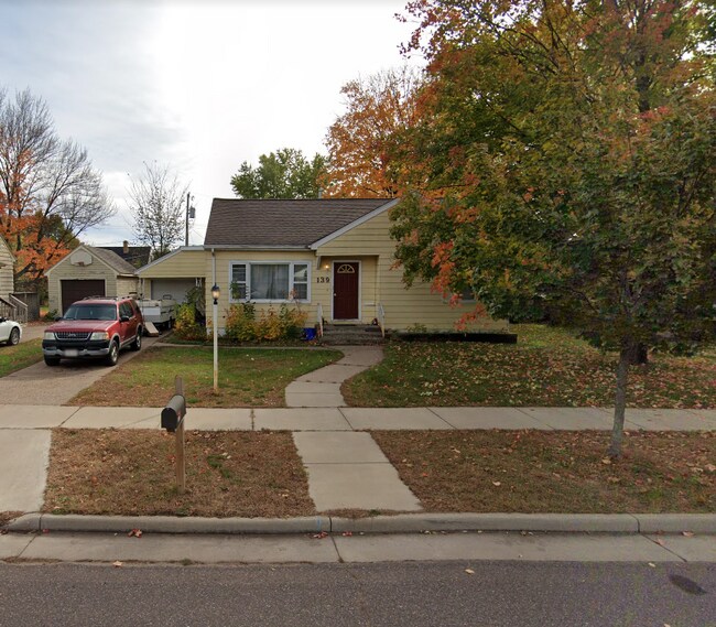139 W Lexington Blvd 139 W Lexington Blvd Eau Claire WI 54701