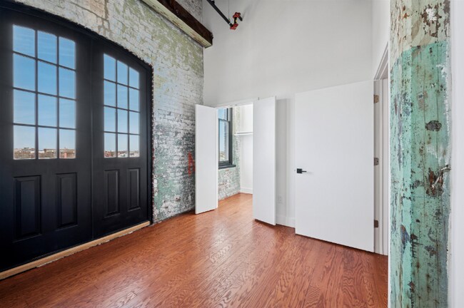 Building Photo - 2545 N Hancock St