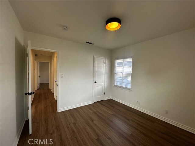 Building Photo - 6108 Village Rd