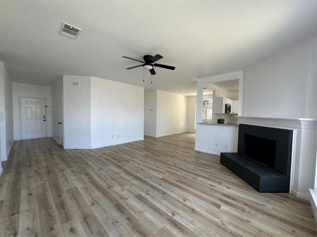 Building Photo - 6707 Stone Branch Dr