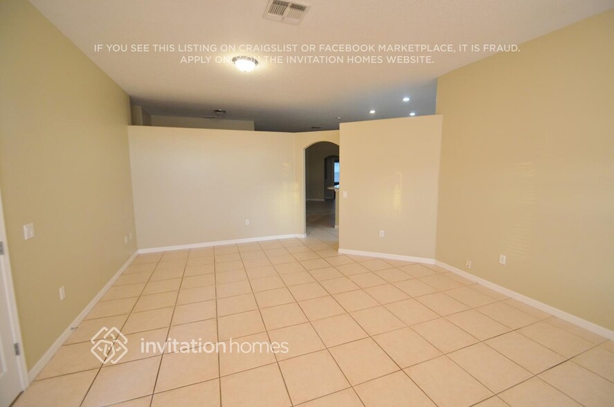 Building Photo - 11011 Lynn Lake Cir