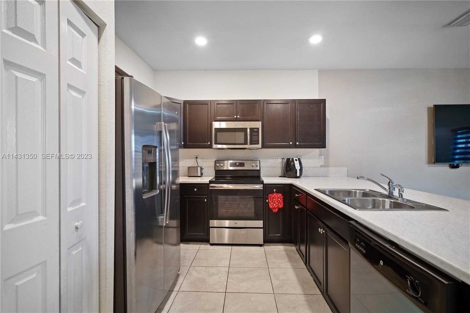 Building Photo - 11426 SW 250th St