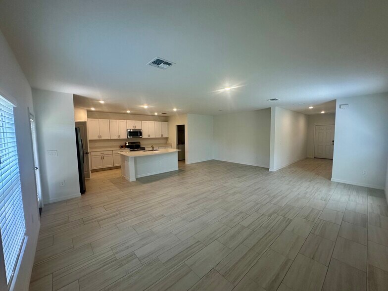 Building Photo - 17606 Happytrails St