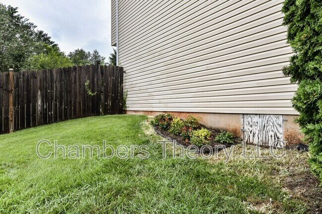 Building Photo - 1350 Shallow Ford Rd