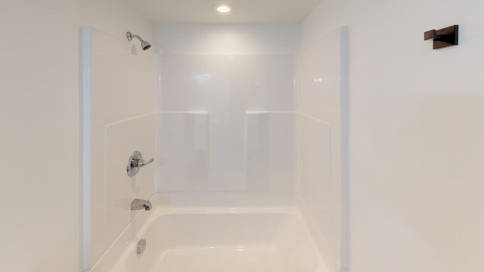 Building Photo - 1730 SE 35th Pl