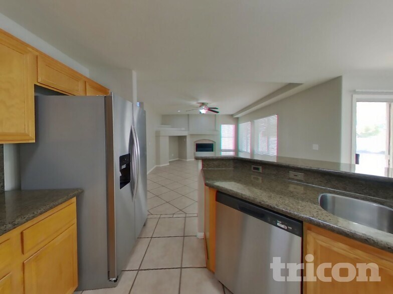 Building Photo - 697 Senator Ct