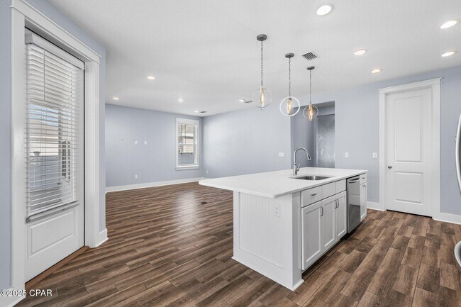 Building Photo - 1301 Savory Ct