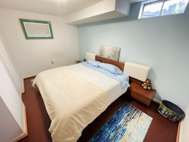 Building Photo - 13209 Lantern Hollow Dr