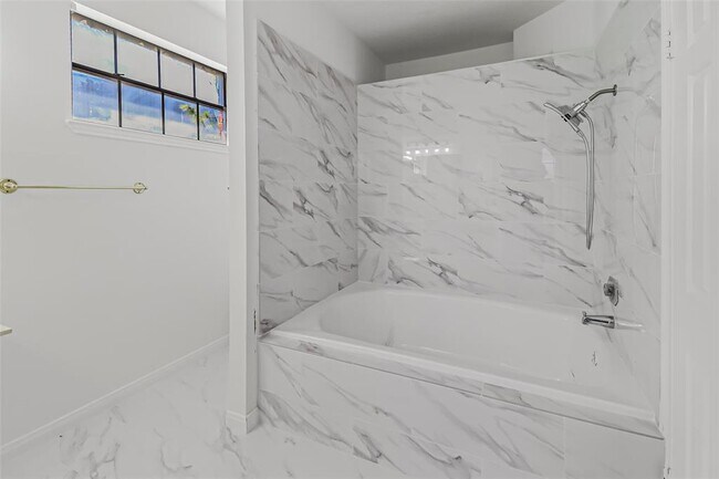Building Photo - 8888 Benning Dr