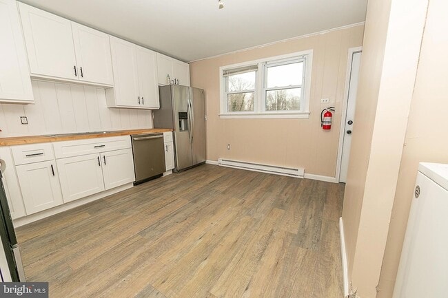 Building Photo - 90 Tufts Rd