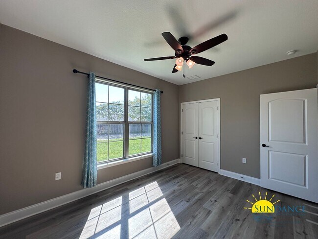 Building Photo - 438 Bay Oaks Dr