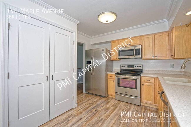 Building Photo - 140 Maple Ave