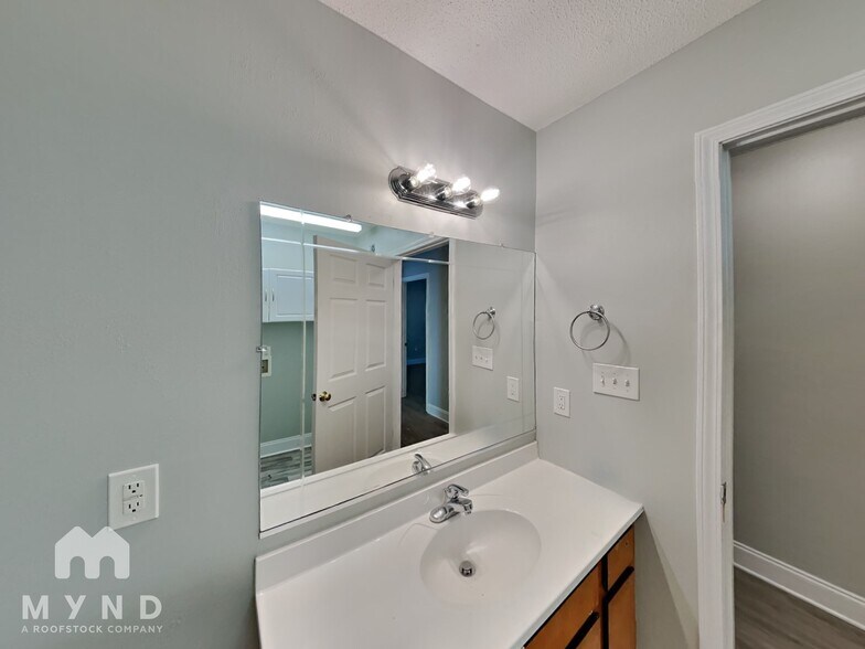 Building Photo - 1110 Celebration Dr