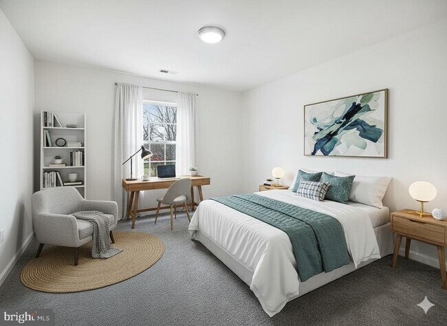 Building Photo - 102 Crossbill Way