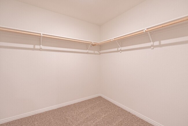 Building Photo - Beautiful 4 bedroom, 2.0 bathroom home in Leander!!!