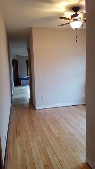 Building Photo - 2045 E Washington Ave