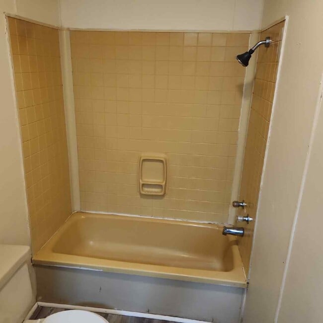 Building Photo - 85028 Patricia Ct