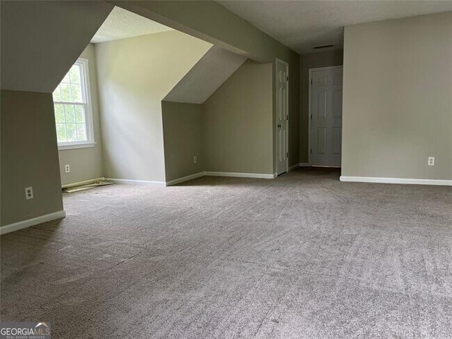 Building Photo - 1397 Wynford Gate