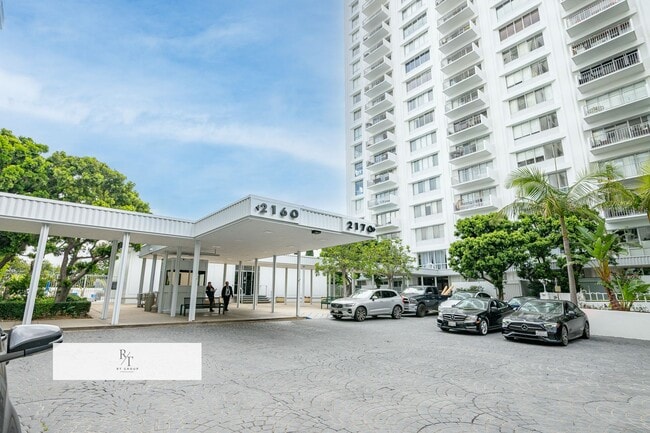 Building Photo - Modern 2-Bedroom Condo with Premium Amenities in Los Angeles