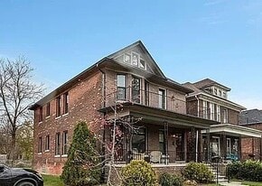 Building Photo - 613 Belmont St