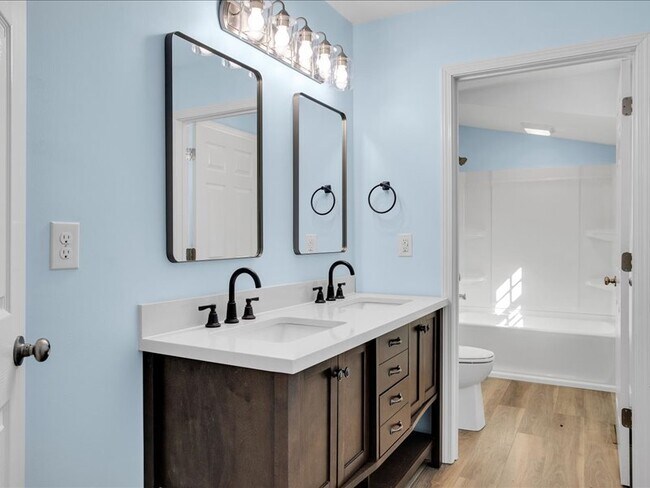 Building Photo - 109 Elcon Dr