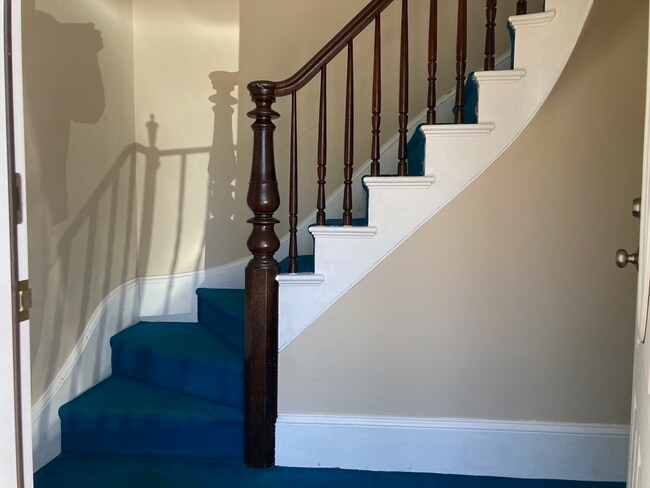 Building Photo - 30 Grant St