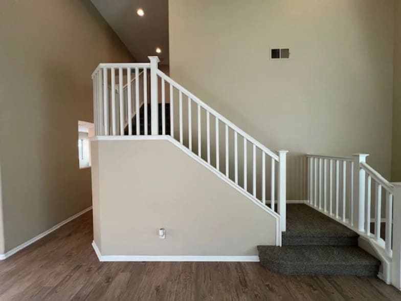 Building Photo - 2024 W Sago Palm Rd
