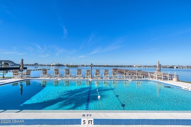 Building Photo - 144 S Halifax Ave