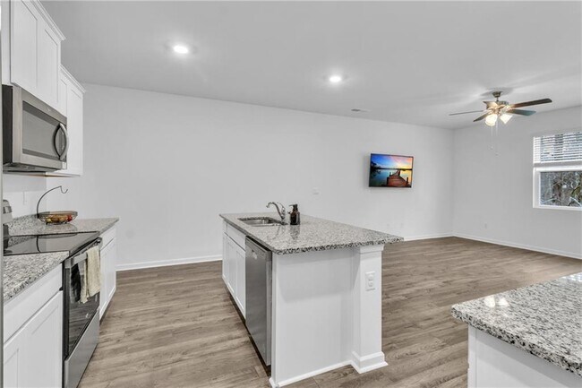 Building Photo - 1560 Gray Br Ct